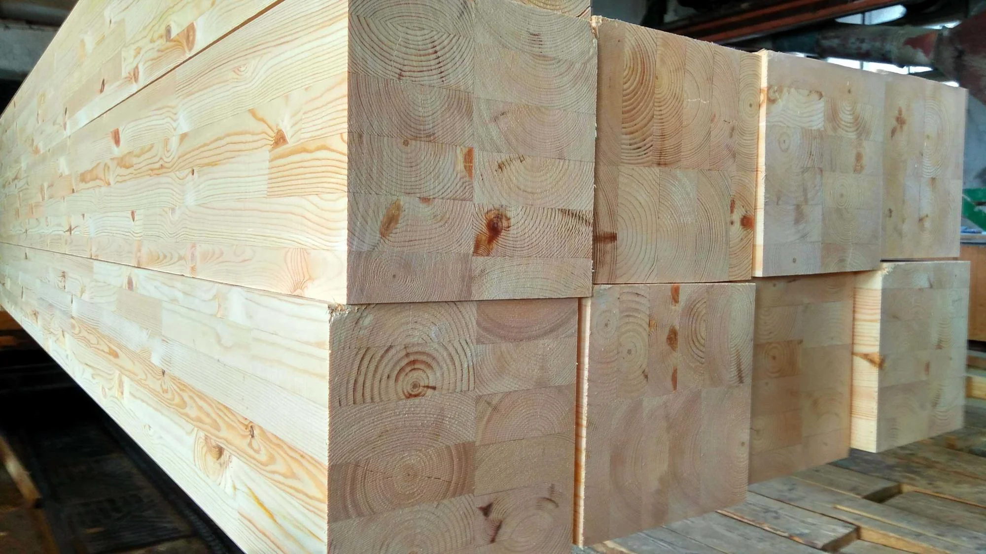 Клееный Брус от Производителя: Идеальное Качество по Доступной Цене